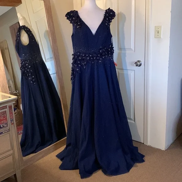 Mac Duggal Midnight Blue Embellished Maxi Dress - Picture 3 of 15